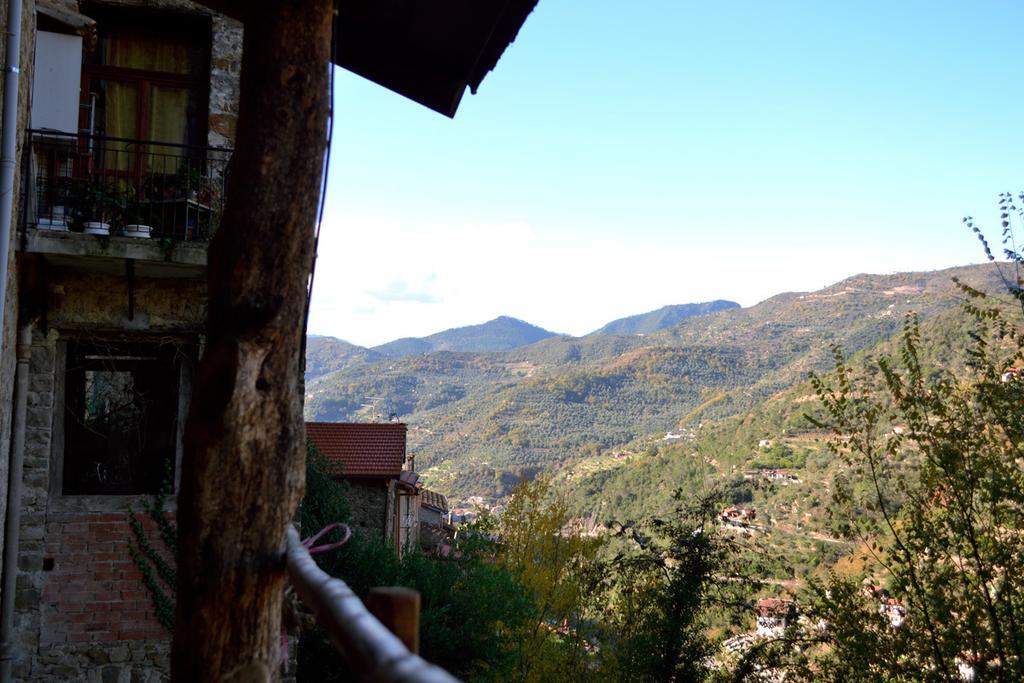 B&B Da Marta Apricale Ruang foto